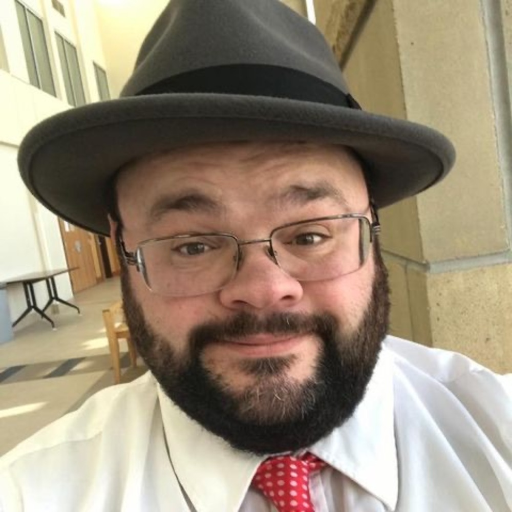Meet your Posher, Don